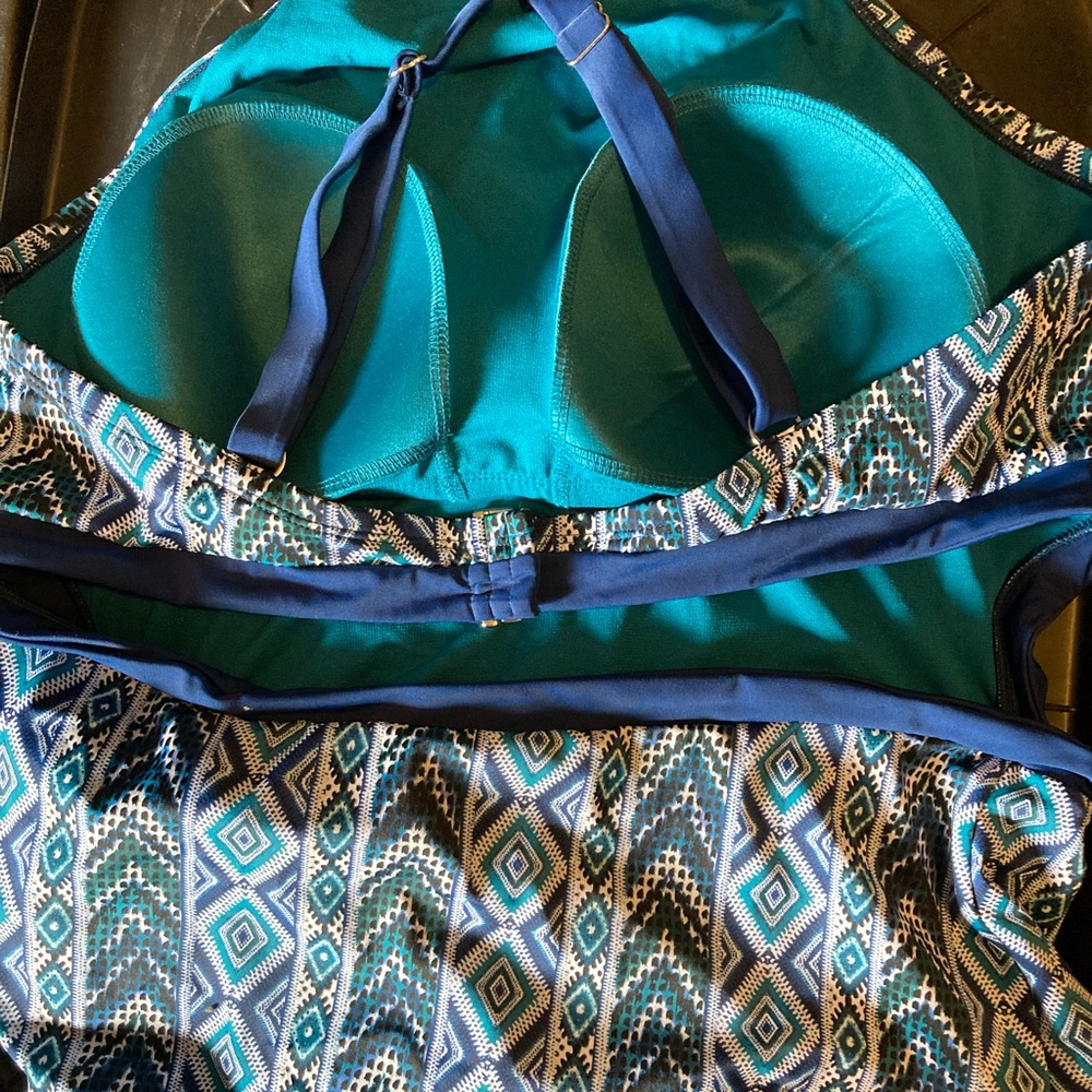 One piece bathing suit